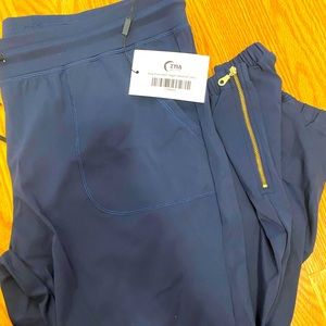 New ZYIA Active Navy Peak Zipper Joggers (short length 24”) XXL